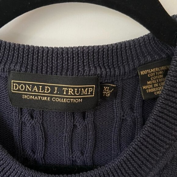 Donald J. Trump, Women’s Cotton Cable Knit Sweater - Navy Blue. Size: XL. - Picture 4 of 8